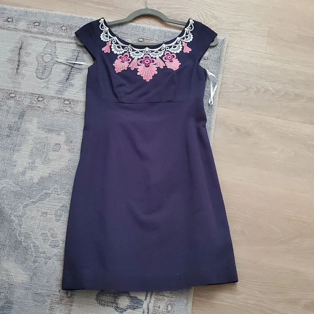 Lilly Pulitzer Allura Dress Navy Embroidered Sheath Dress  Sz2